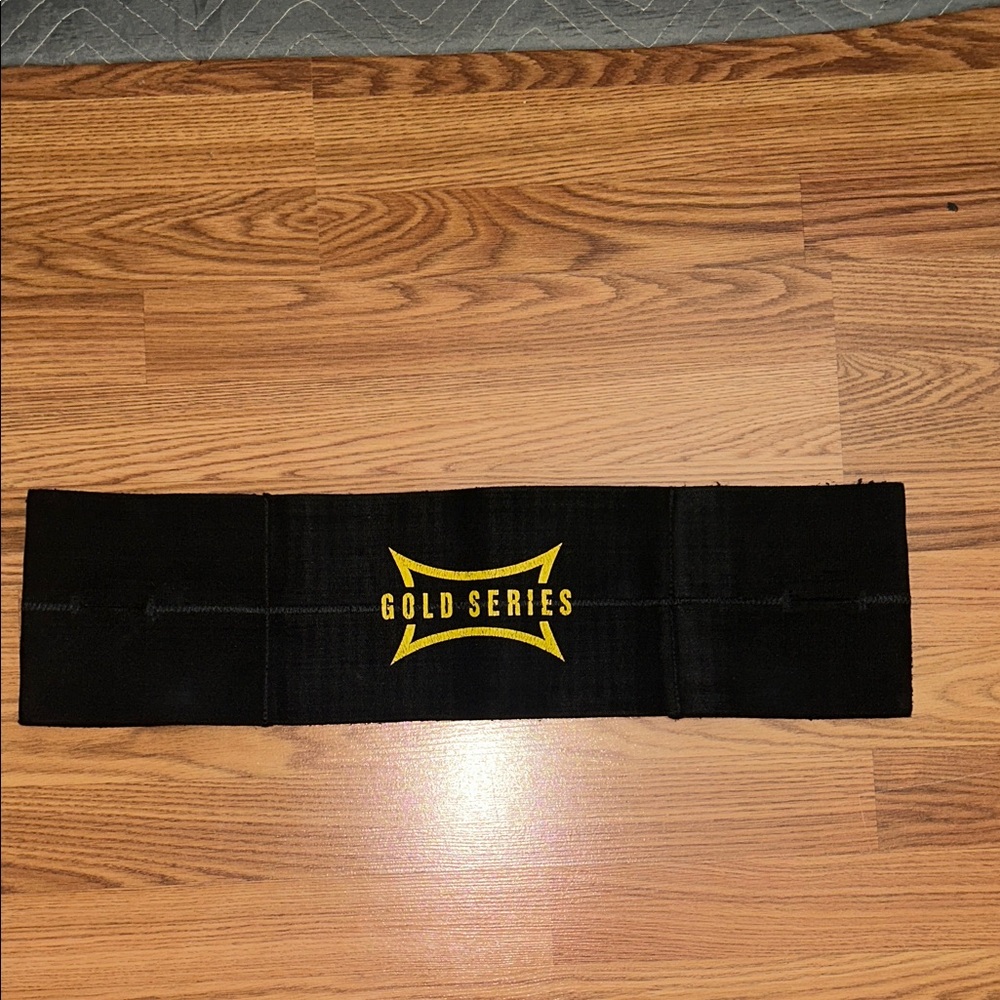 Sling shot bench press tool